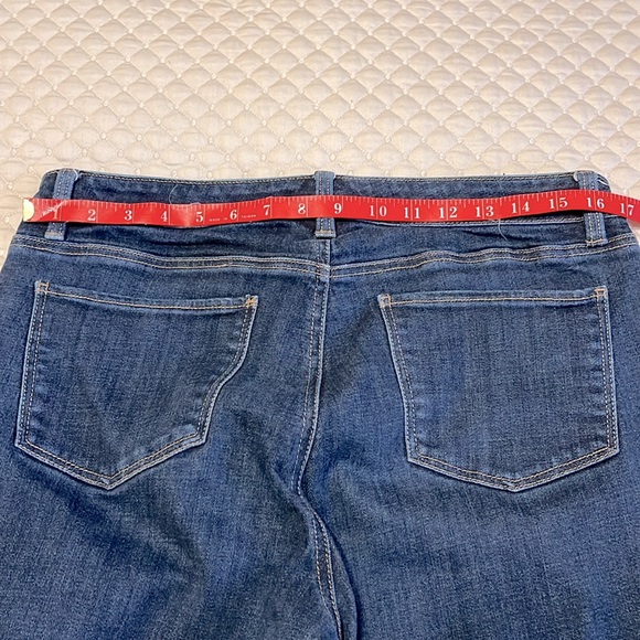 Talbots curvy bootleg petite denim.  Flawless 5 pocket. - Picture 4 of 8